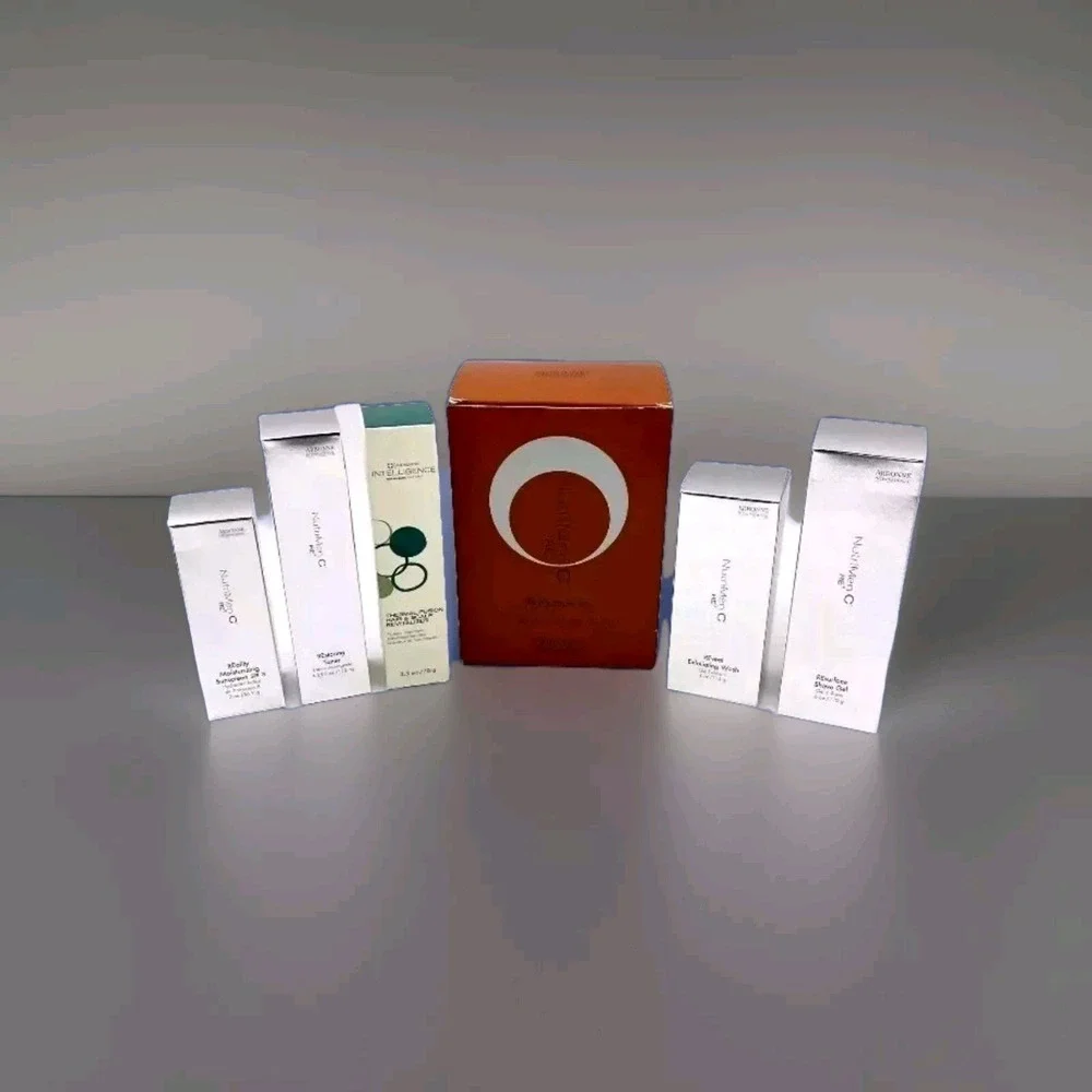 Arbonne Hygiene Gift Set NutriMen C RE9 REvolution Wash Toner Shave Gel Sunscrn